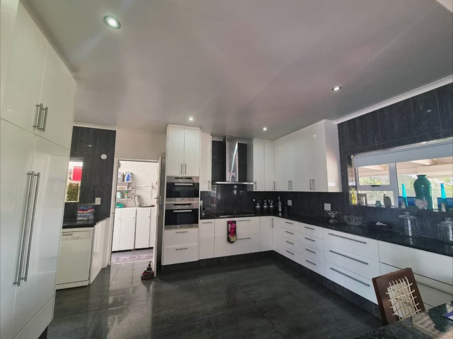 4 Bedroom Property for Sale in Stilbaai Wes Western Cape